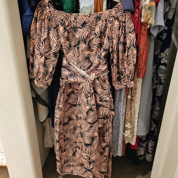 Carolina Herrera Off shoulder puff sleeve ruched midi dress - Picture 2 of 10